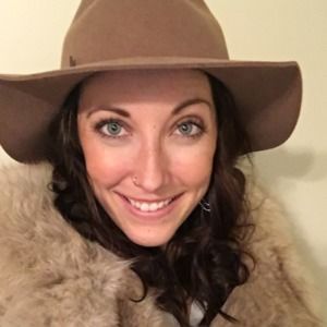 Meet your Posher, Ashley